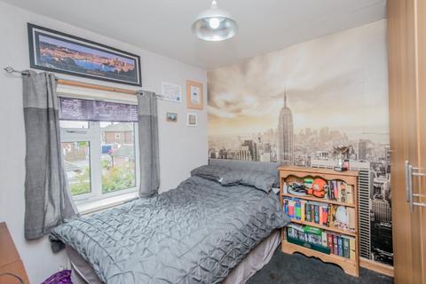 25 Hammond Crescent, Drighlington, Bradford, BD11 1AD