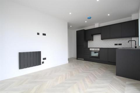 1 bedroom flat for sale, The Common, Hatfield