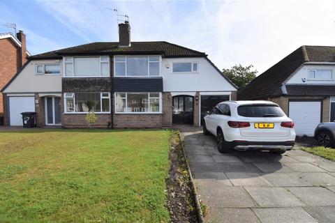 3 bedroom semi-detached house to rent, Treen Road, Manchester M29