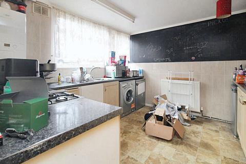 3 bedroom terraced house for sale, Badger Road, Sheffield, South Yorkshire, S13 7TQ