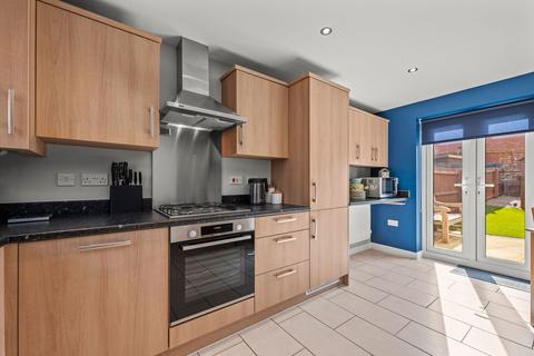14 Alnwick Way, Grantham, NG31 8UJ