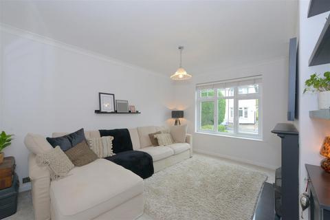 4 bedroom semi-detached house for sale, Copthorne Drive, Copthorne, Shrewsbury