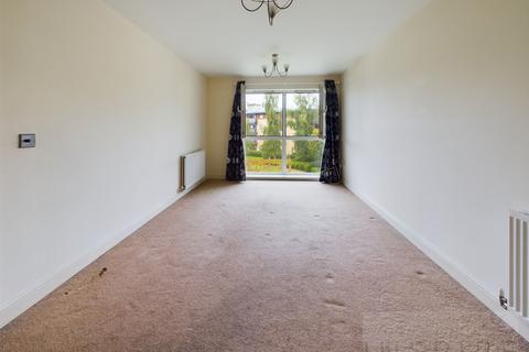 2 bedroom apartment for sale, Commonwealth Drive, Crawley RH10