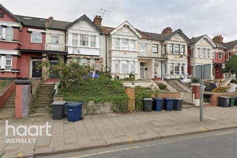 3 bedroom flat to rent, West Hendon