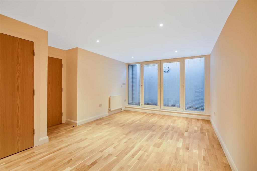 Master bedroom jpg
