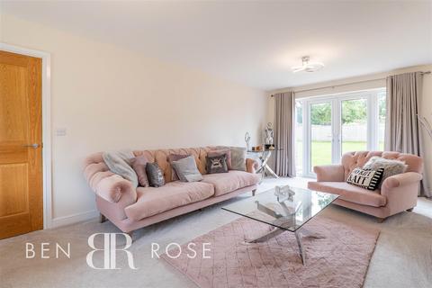 5 bedroom detached house for sale, Horseshoe Lane, Preston PR4