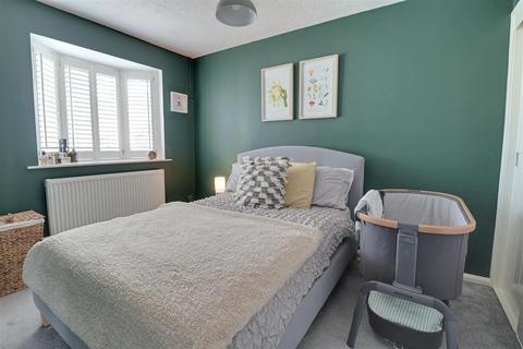 11 Birdwood Close, Abbeymead, Gloucester, GL4 5UF