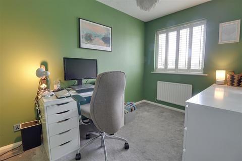 11 Birdwood Close, Abbeymead, Gloucester, GL4 5UF