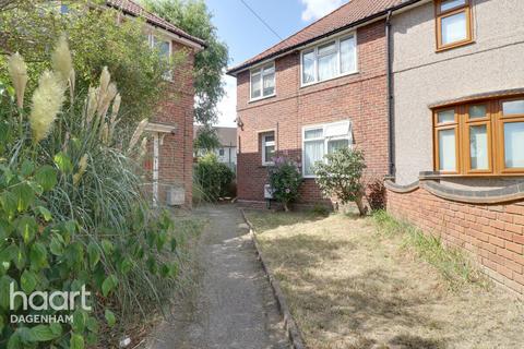 1 bedroom maisonette for sale, Wood Lane, Dagenham