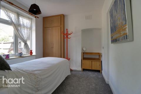 1 bedroom maisonette for sale, Wood Lane, Dagenham