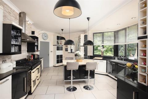 8 bedroom detached house for sale, Wood Lane, Leeds LS18