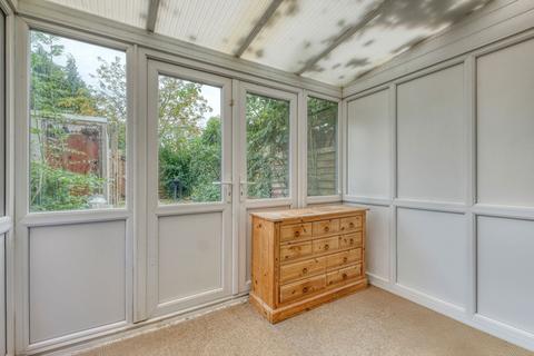 38 Eldorado Close, Studley, B80 7LB