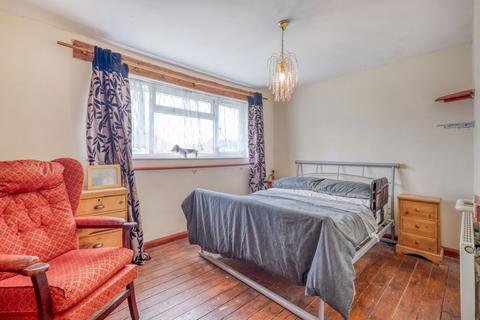 38 Eldorado Close, Studley, B80 7LB