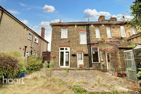 2b Aberdour Road, Ilford, IG3 9SB