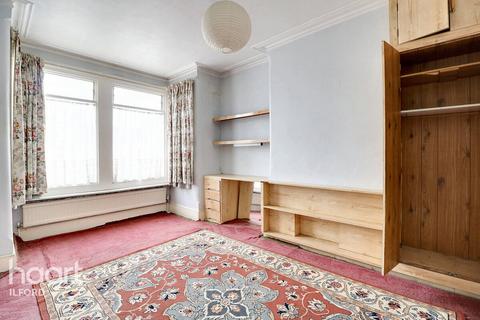 2b Aberdour Road, Ilford, IG3 9SB