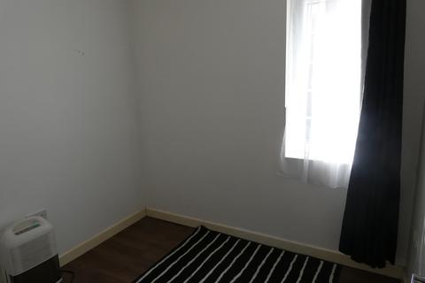 2 bedroom flat to rent, Flat 2 Middleton Road