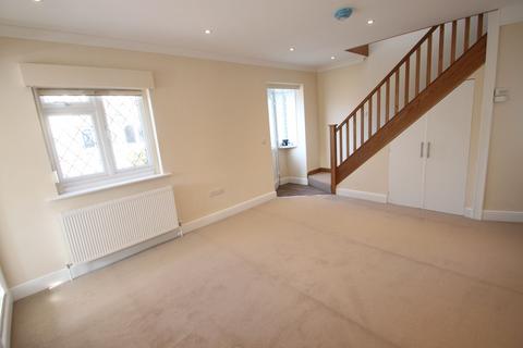 2 bedroom link detached house to rent, West Way Gardens, Croydon, CR0