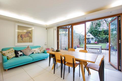 4 bedroom terraced house to rent, Hornby Close, Swiss Cottage, London, NW3