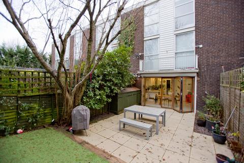 4 bedroom terraced house to rent, Hornby Close, Swiss Cottage, London, NW3