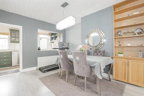 15 Beaconsfield Road, Bexley, DA5 2AE
