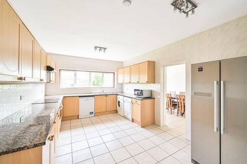 6 Foscote Road, London, NW4 3SD