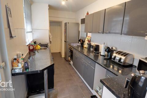 3 bedroom terraced house for sale, Oundle Road, Peterborough