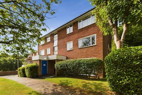 2 bedroom flat for sale, Hartscroft, Linton Glade, Croydon