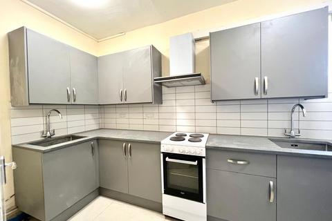 10 bedroom flat to rent, London Road, Hounslow TW3