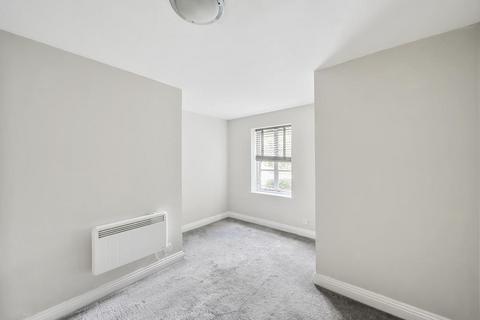 2 bedroom flat for sale, Slough,  Berkshire,  SL1