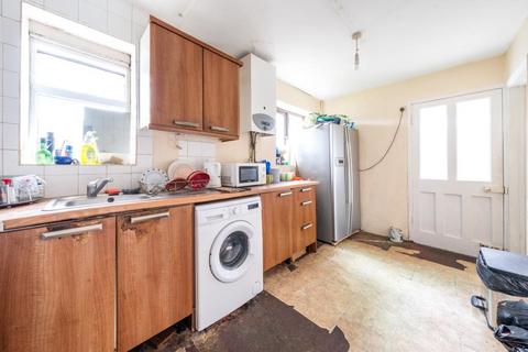 undefined, Slough,  Berkshire,  SL1