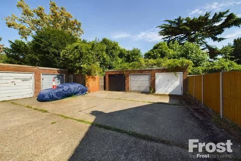 81 Chaplin Crescent, Sunbury-on-thames, TW16 7JD