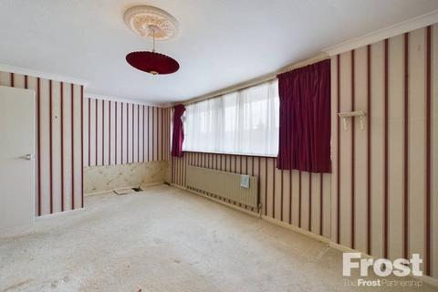 81 Chaplin Crescent, Sunbury-on-thames, TW16 7JD
