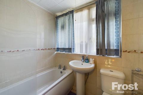 81 Chaplin Crescent, Sunbury-on-thames, TW16 7JD