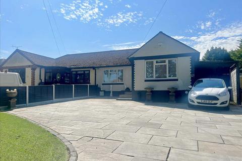 2 bedroom bungalow for sale, Leigh on Sea SS9