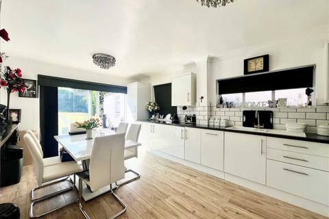 undefined, Leigh on Sea SS9