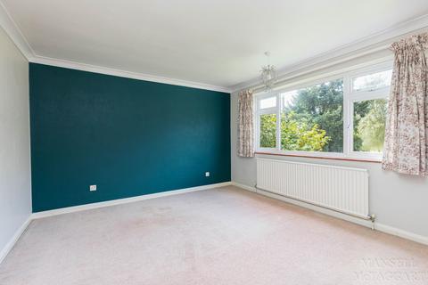Ewhurst The Mardens, Crawley, RH11 0AQ