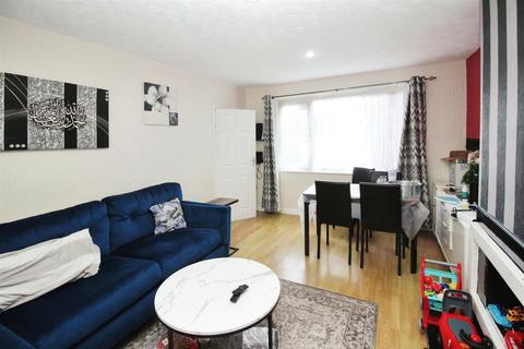 2 Queens Rise, Bradford, BD2 4BS