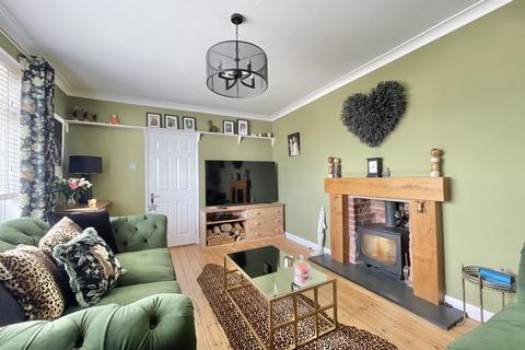 8 The Willows, Shillingford St George, Exeter, EX2 9QS