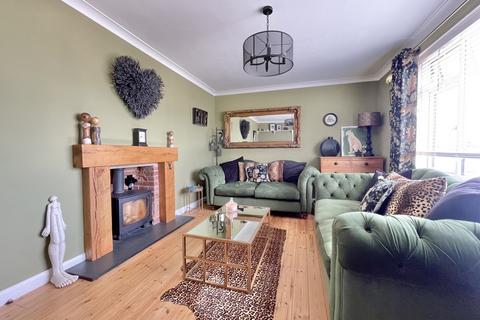 8 The Willows, Shillingford St George, Exeter, EX2 9QS