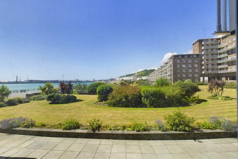 2 bedroom apartment for sale, Marine Parade, Dover