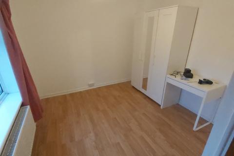 2 bedroom end of terrace house for sale, Hedgemans Road, Dagenham, Essex