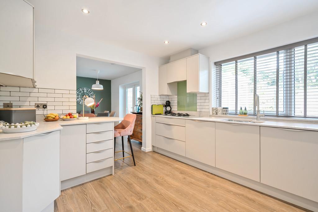 Modern Dining Kitchen