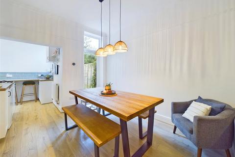 5 Frankston Road, Bournemouth, BH6 5EG