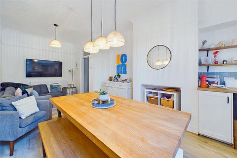 5 Frankston Road, Bournemouth, BH6 5EG