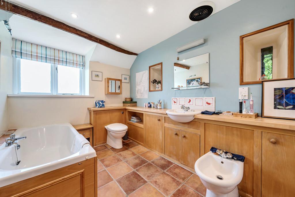 En-suite Bathroom