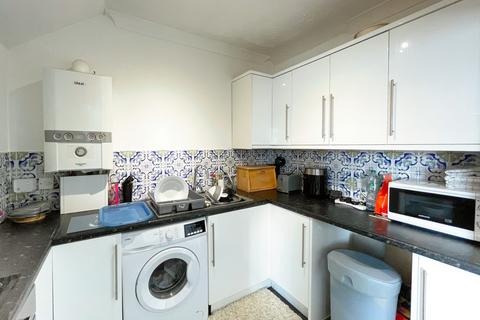 1 bedroom apartment to rent, Academy, Westcliff-On-Sea SS0