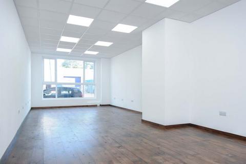 Office to rent, Lyon Way, Greenford UB6 0AQ