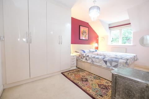 4 bedroom terraced house for sale, Healy Drive, Orpington