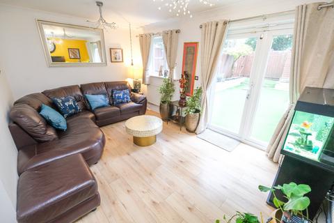 6 Healy Drive, Orpington, BR6 9LB