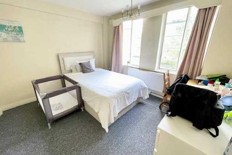 2 bedroom apartment to rent, Furze Croft, Brighton